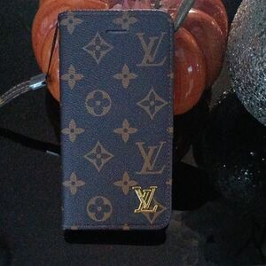Louis Vuitton Brown and Gold Monogram Case